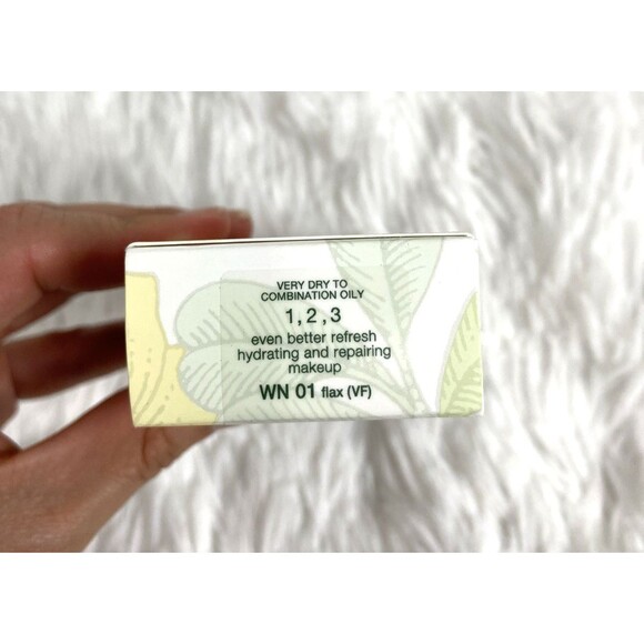 Clinique Even Better Refresh Hydrating and Repairing 1oz Makeup WN 01 - Picture 8 of 8